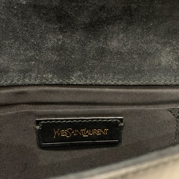 【6MK】YSL Crackled Patent Y Ligne Clutch Sku#84071 (Gently Used) - Picture 10 of 11